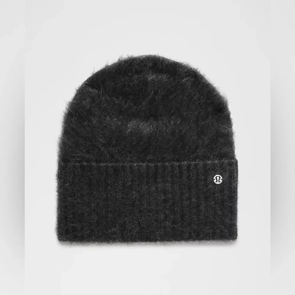 Nwt Fuzzy Cashmere Beanie black color
